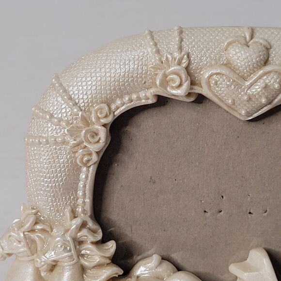 10 boxes of Cinderella Carriage Photo Frames. - Picture 5 of 9